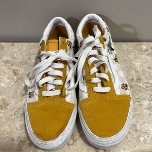 Women’s Tennis Shoes